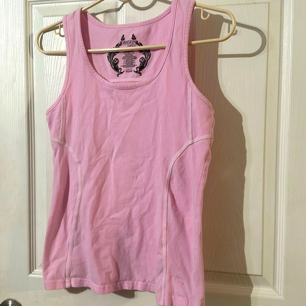 Danskin workout tank. Pink. Medium.